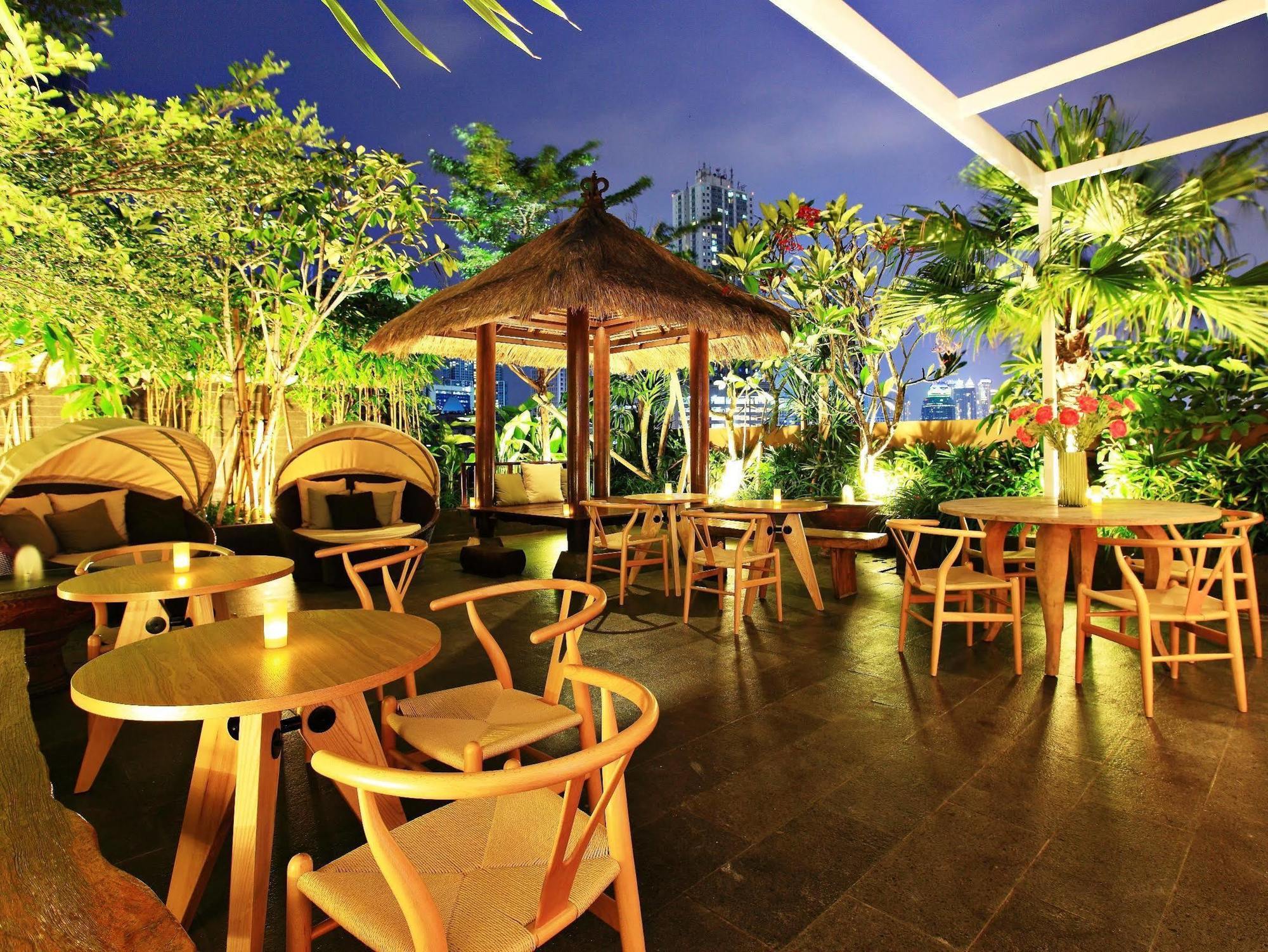 Rasuna Icon Hotel Yakarta Exterior foto