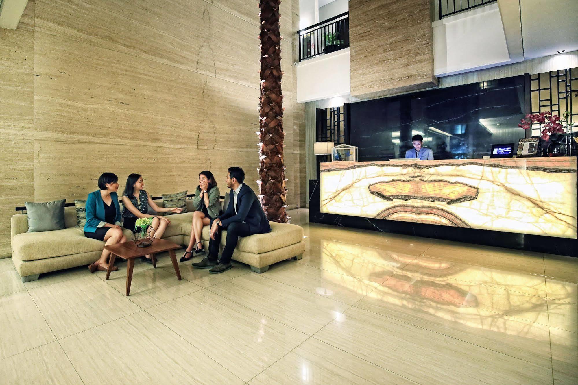 Rasuna Icon Hotel Yakarta Exterior foto