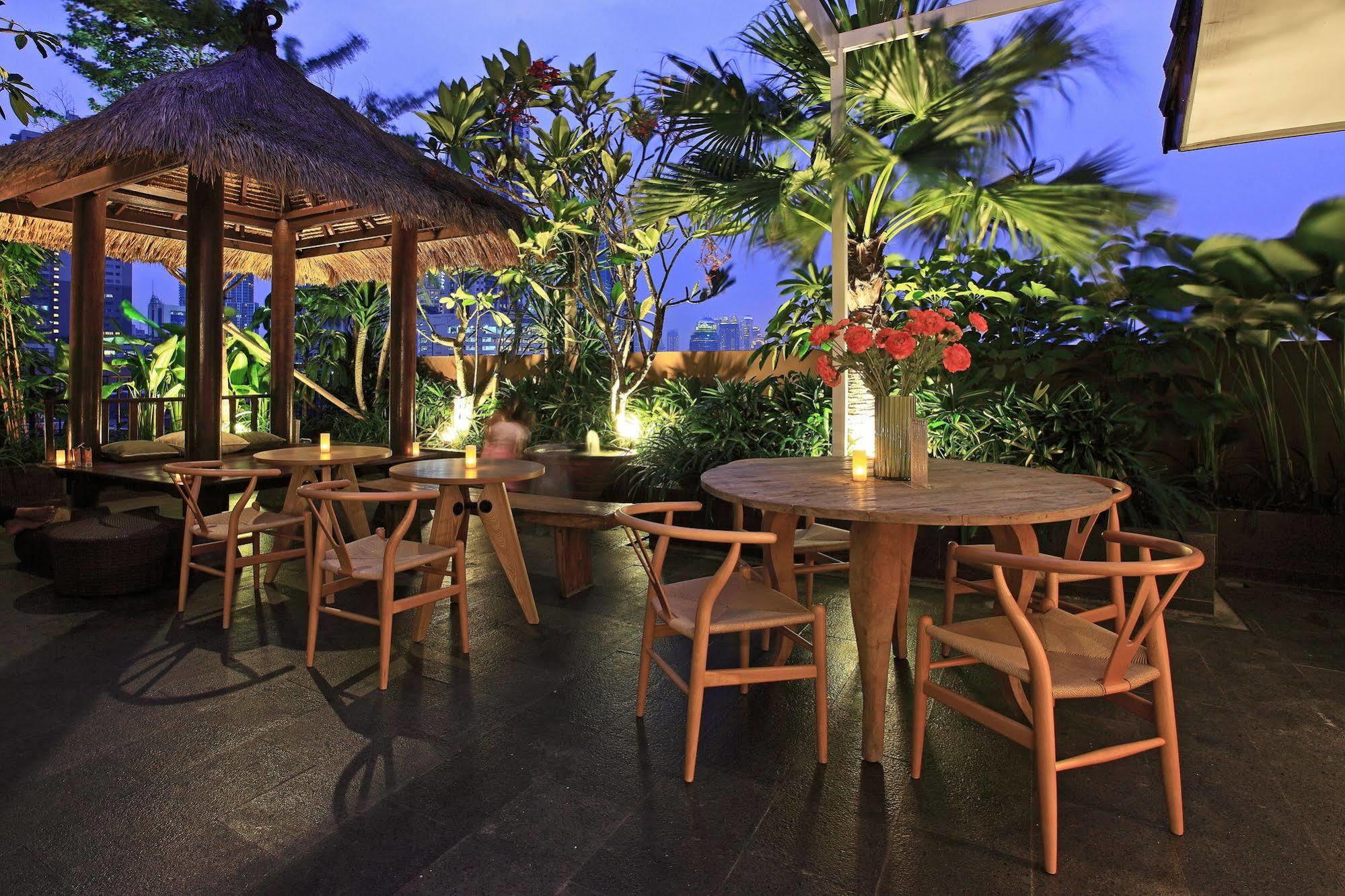 Rasuna Icon Hotel Yakarta Exterior foto